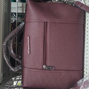 Gloria Vanderbilt Burgundy Bag